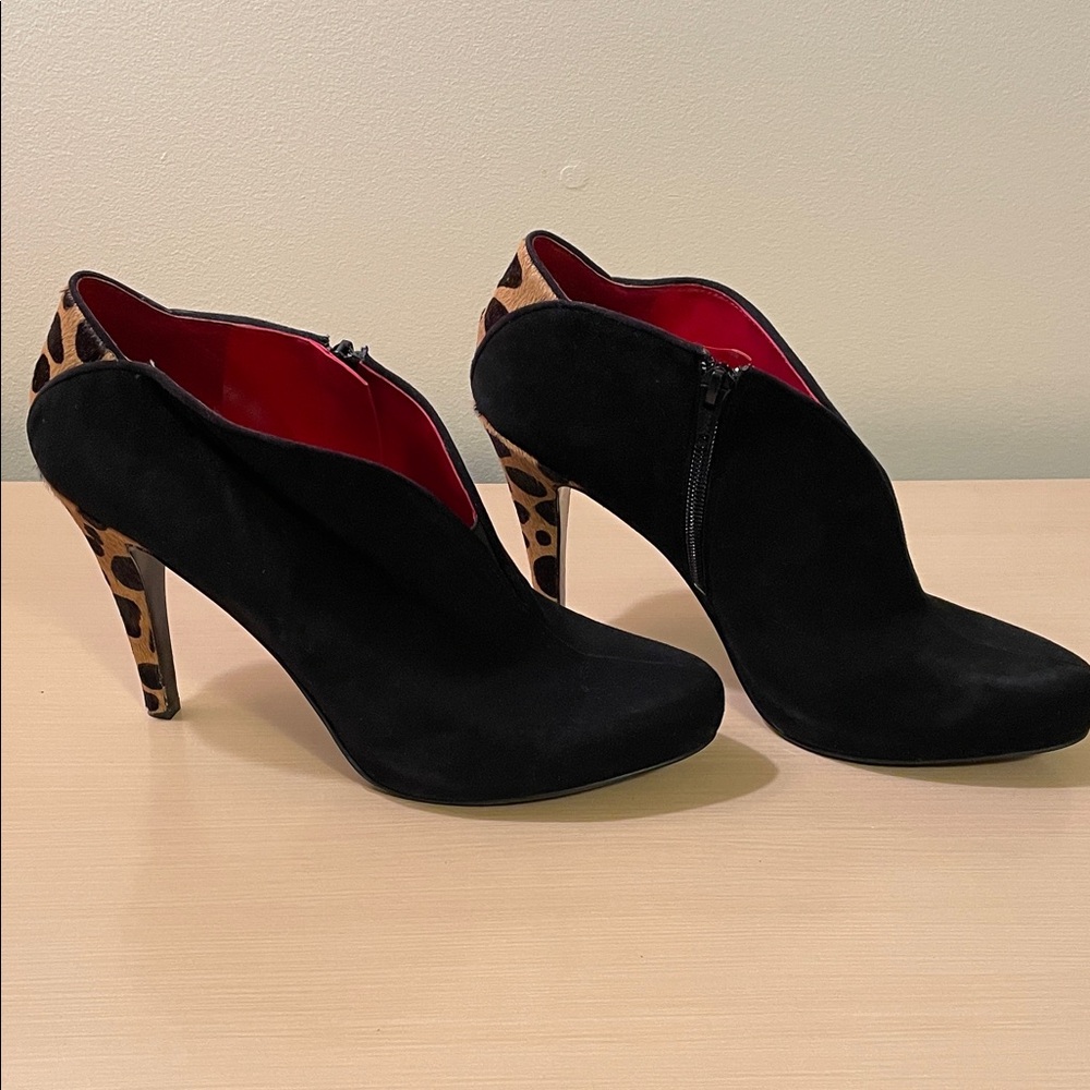 Nine West Black and Leopard Heels